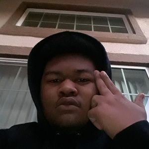 Meet your Posher, Leo